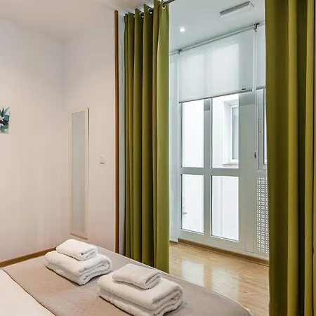 Waou Apartamentos En Sol Confort 7 Madrid Exterior photo