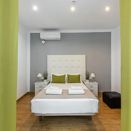 Waou Apartamentos En Sol Confort 7 Madrid Exterior photo